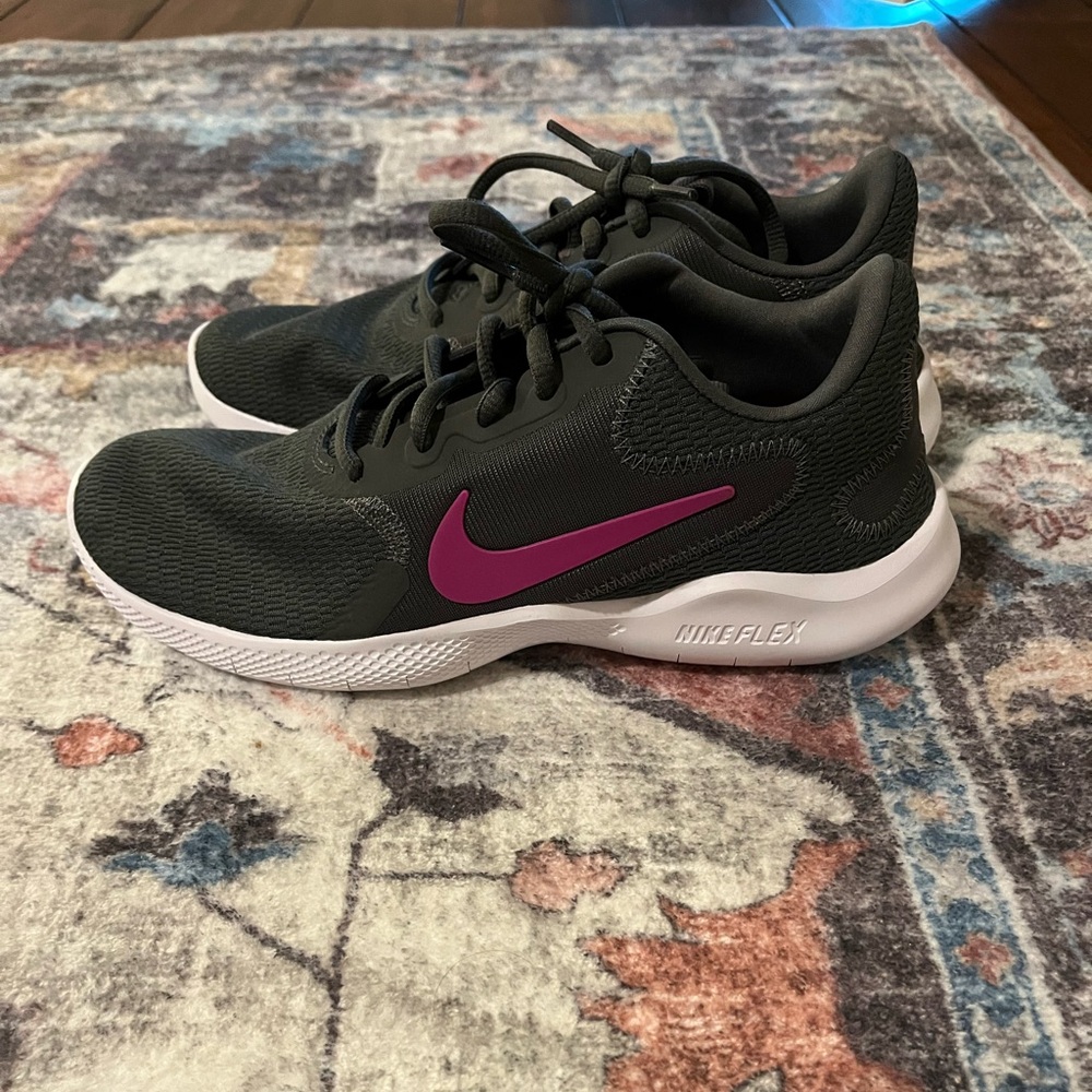 Nike Black and Purple Flex Shoes